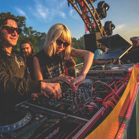 MIJA B2B SKRILLEX BONNAROO SUNRISE SET 2014